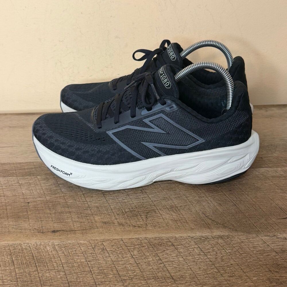 New Balance women’s Fresh Foam X 1080v14 running shoes size 9.5 2A wide